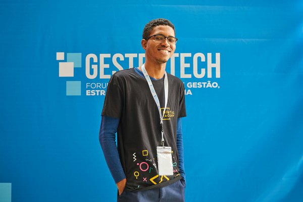 Transforming project visualization: harnessing vr technology in uk construction for a brighter future